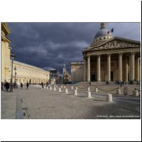 Paris Place Pantheon 2019 01.jpg